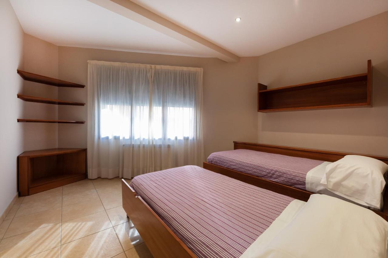 Aparthotel Iceberg Sant Julià de Lòria Exterior foto
